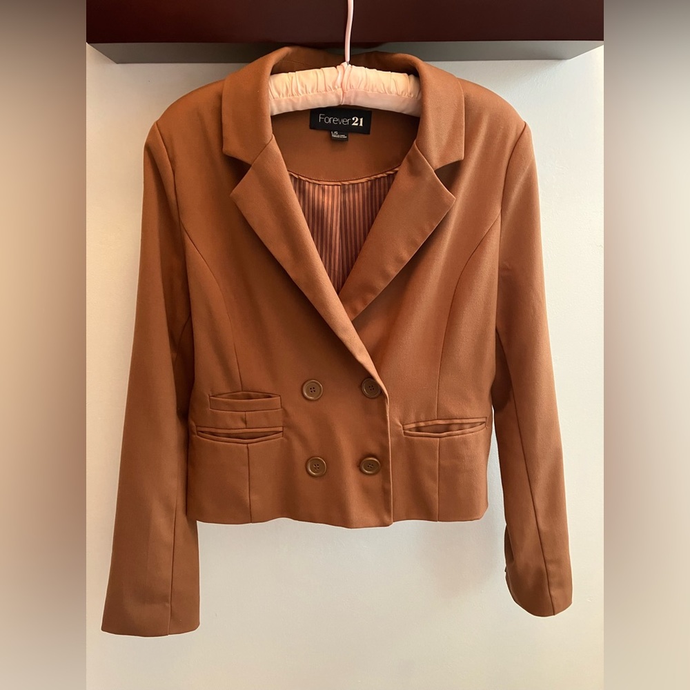Cute cropped brown blazer Forever 21 Women’s Teens’ Large